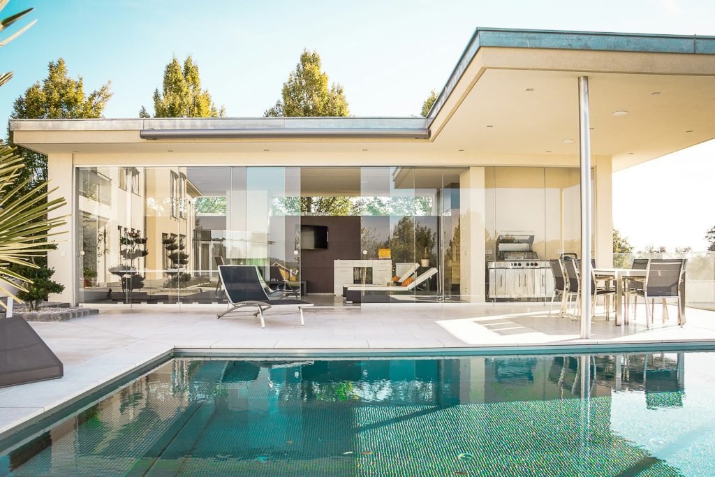 Studio with Pool View – Plazzo Heights, JVC