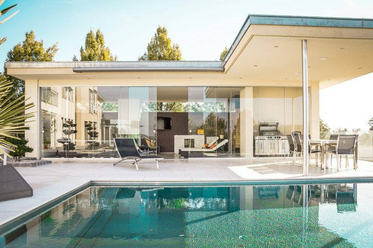 Studio with Pool View – Plazzo Heights, JVC