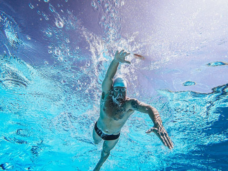 Swimmer practising controlled breathing rhythm