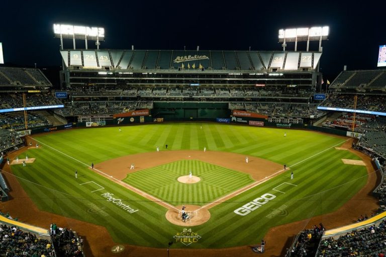 Reading the Pitcher: A Hitter's Mental Edge