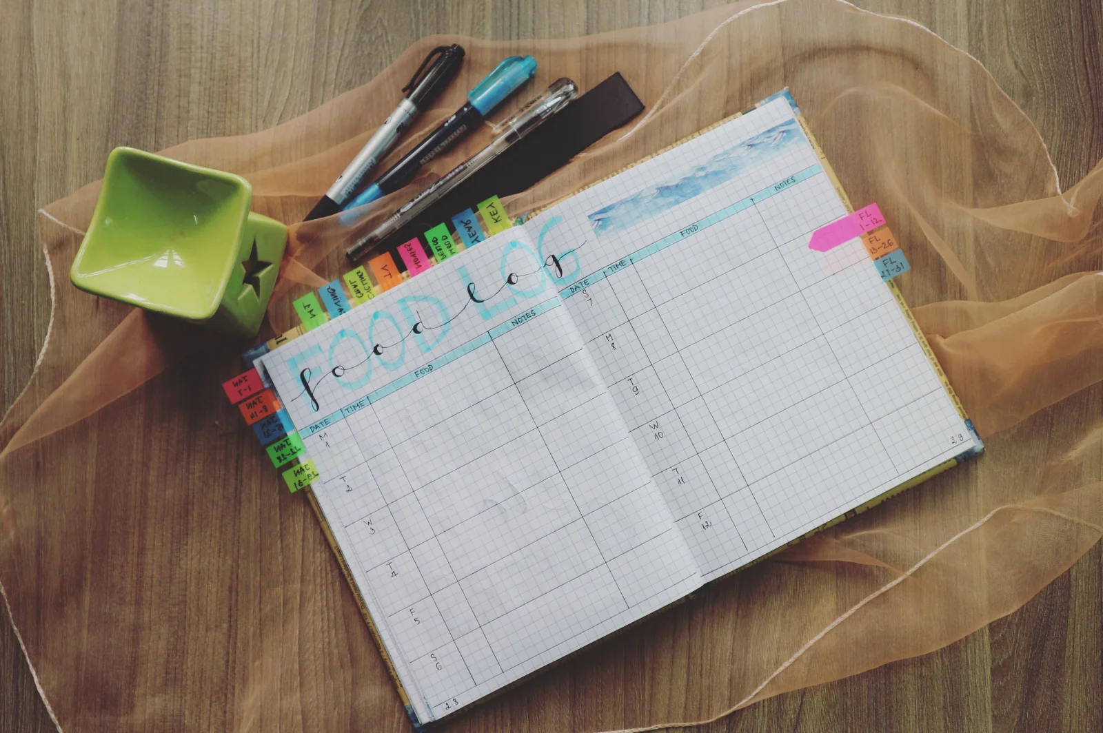 Meal planning notebook for a practical nutrition plan