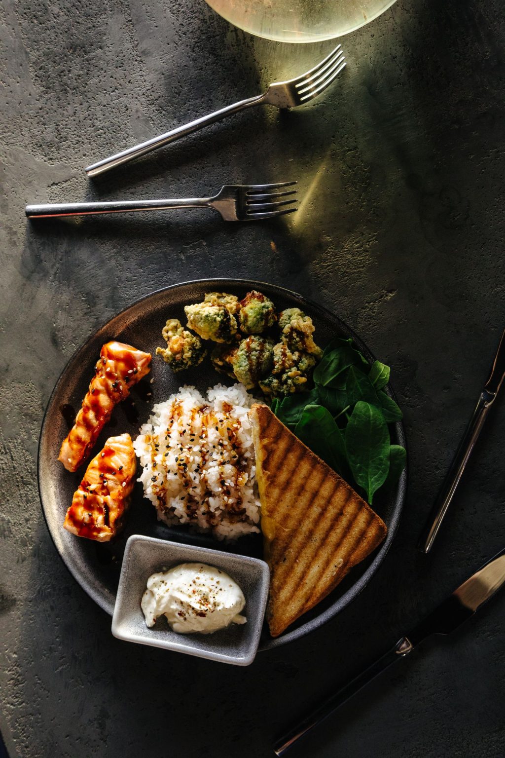 Balanced healthy meal for practical nutrition coaching