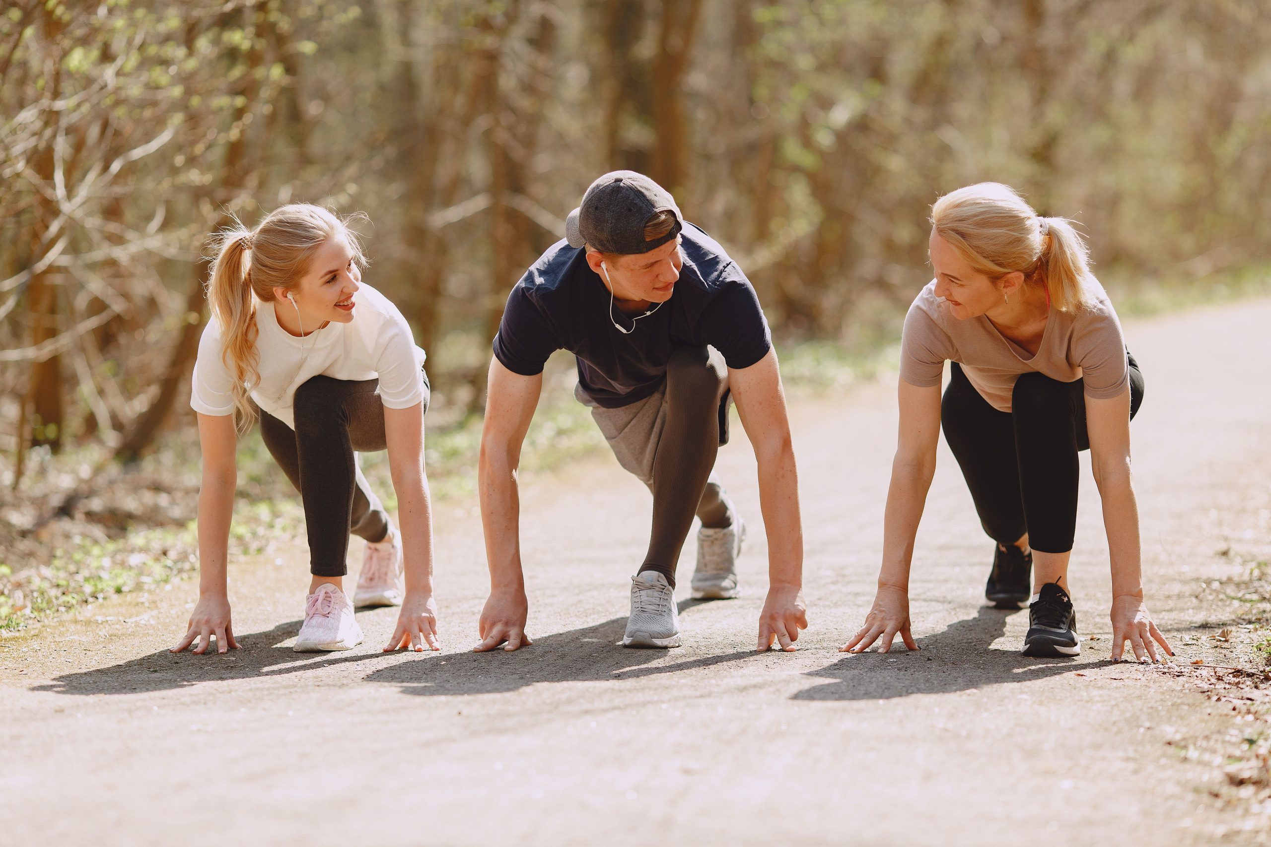 Outdoor bootcamp group fitness training 10