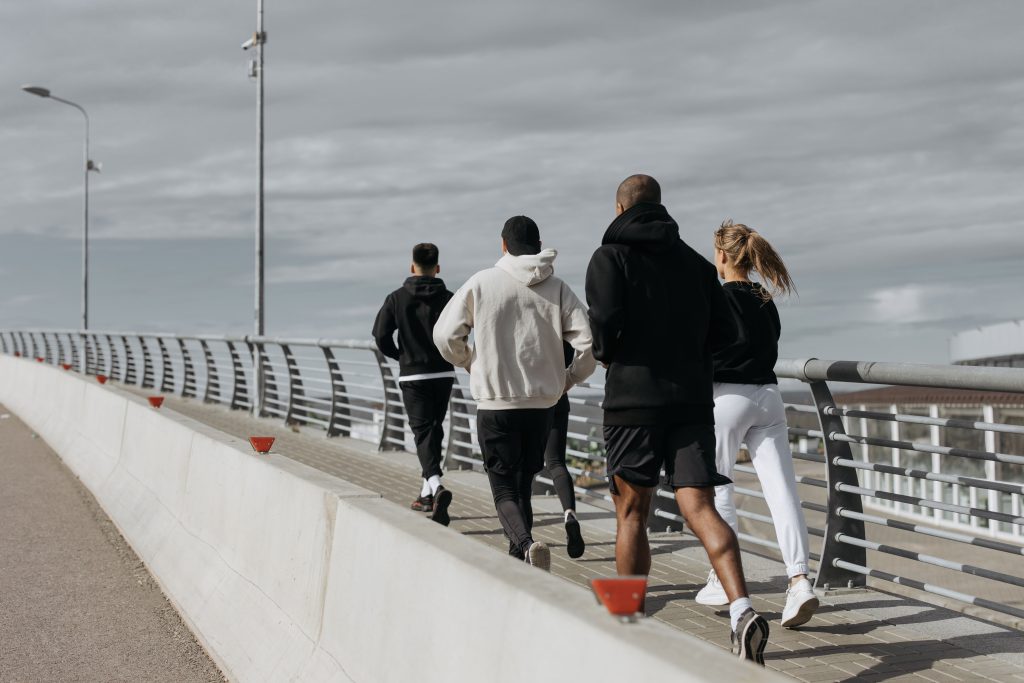 Outdoor bootcamp group fitness training 6