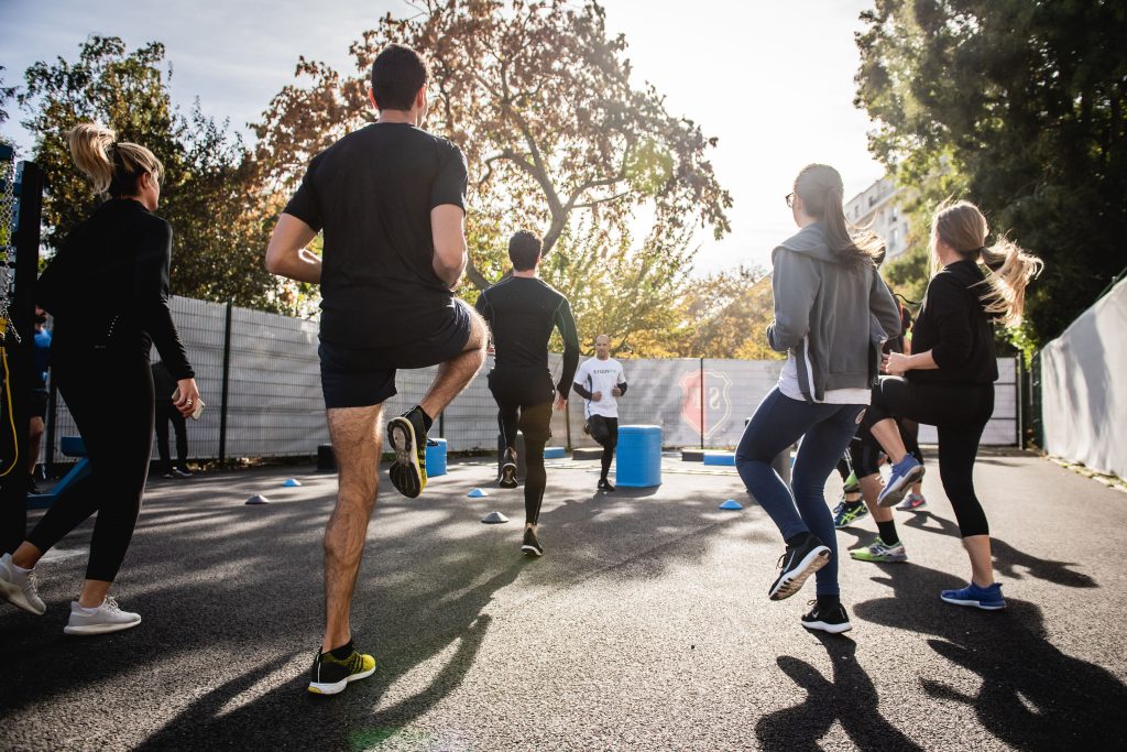 Outdoor bootcamp group fitness training 5