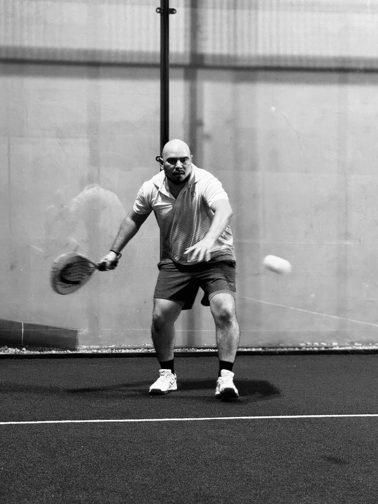 How Paddle Teams Control Space, Communication and Tempo