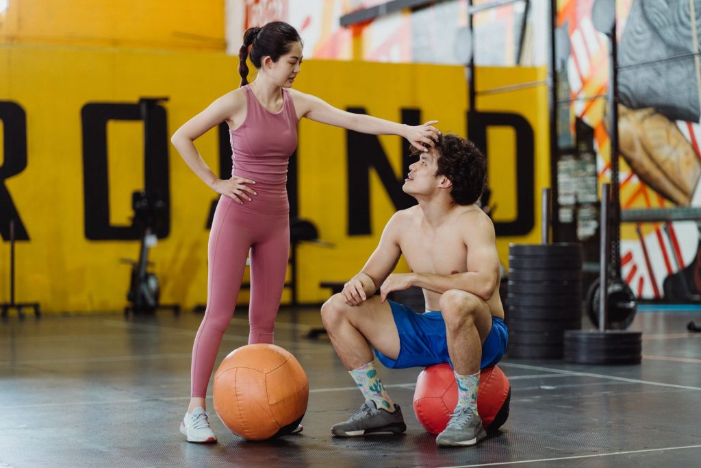 Couples & Partner Training Gym – couple workout together gym