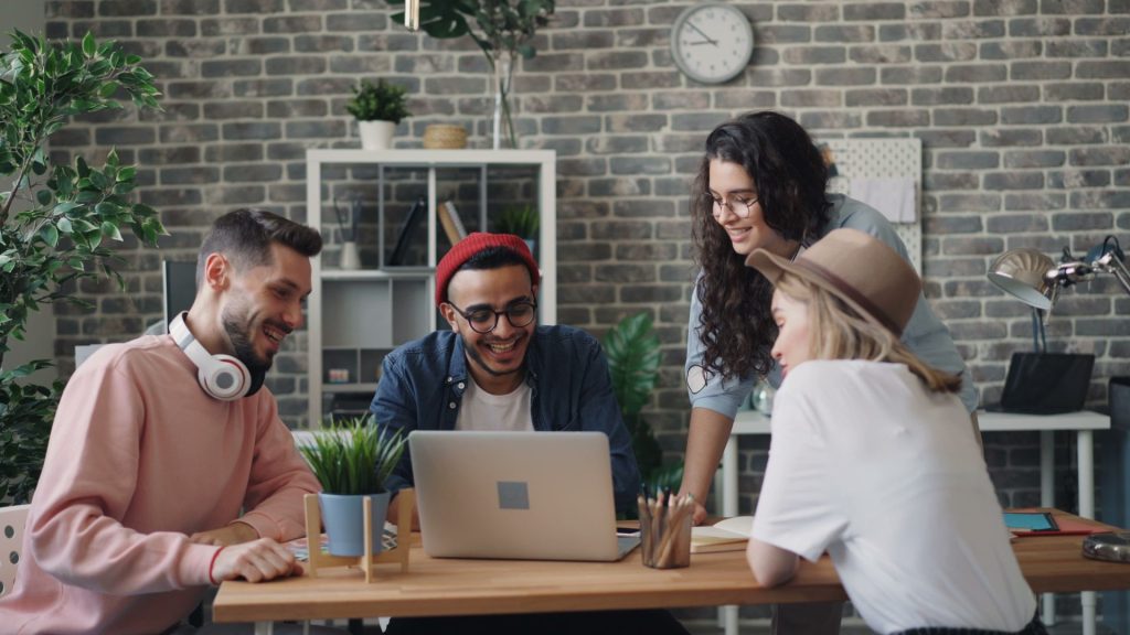 Co-working Gym – coworking space laptop
