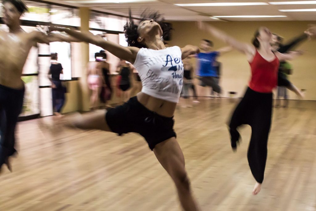 Dance Fitness Studio – dance fitness class