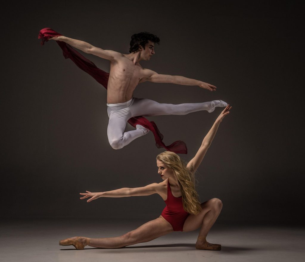 Dancer Conditioning Gym – ballet dancer stretching