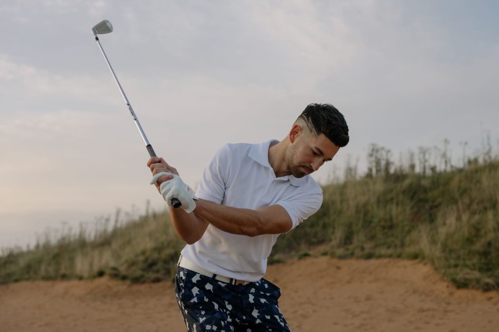 Golf Fitness Gym – golfer swing