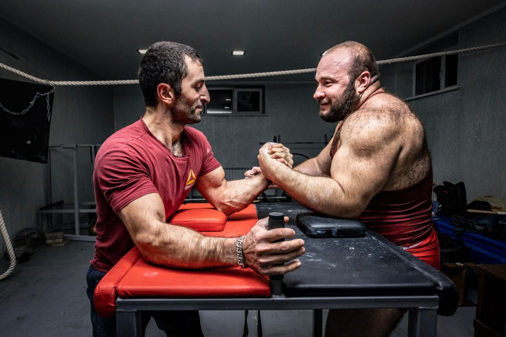 Grip & Arm Wrestling Gym – arm wrestling match