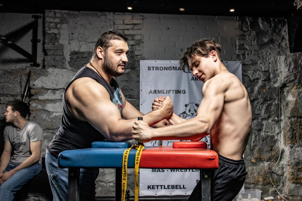 Grip & Arm Wrestling Gym – arm wrestling match