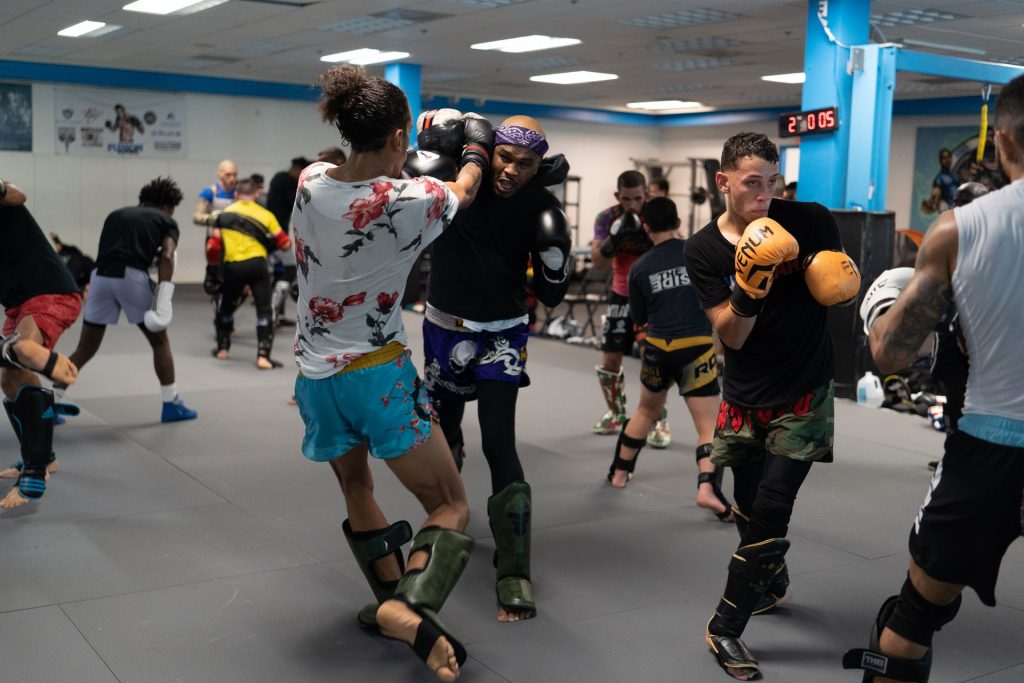 Kickboxing Fitness Studio – kickboxing fitness class