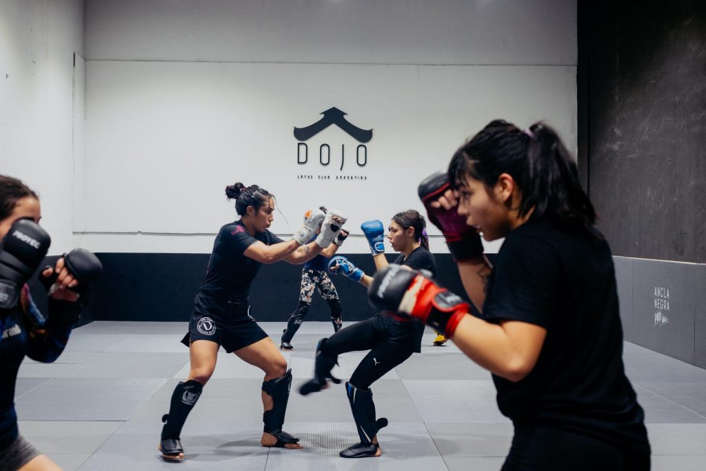 Kickboxing Fitness Studio – kickboxing fitness class