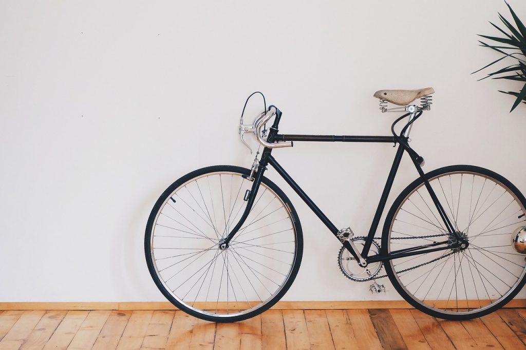 Spin & Indoor Cycling Studio – indoor cycling class
