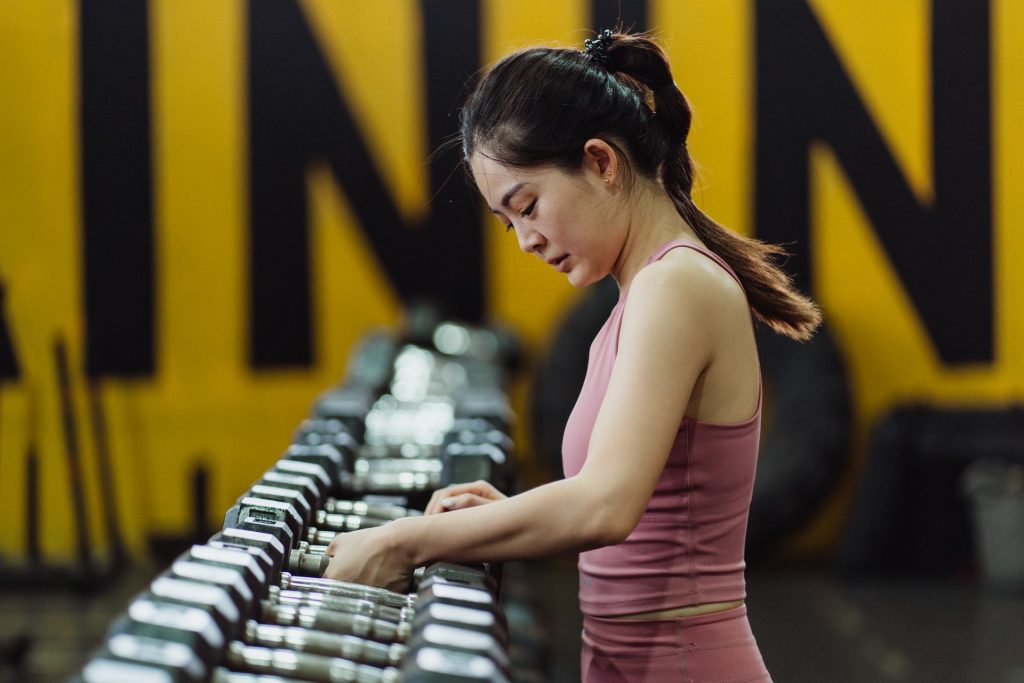 Weight Loss Gym – woman gym workout weight training