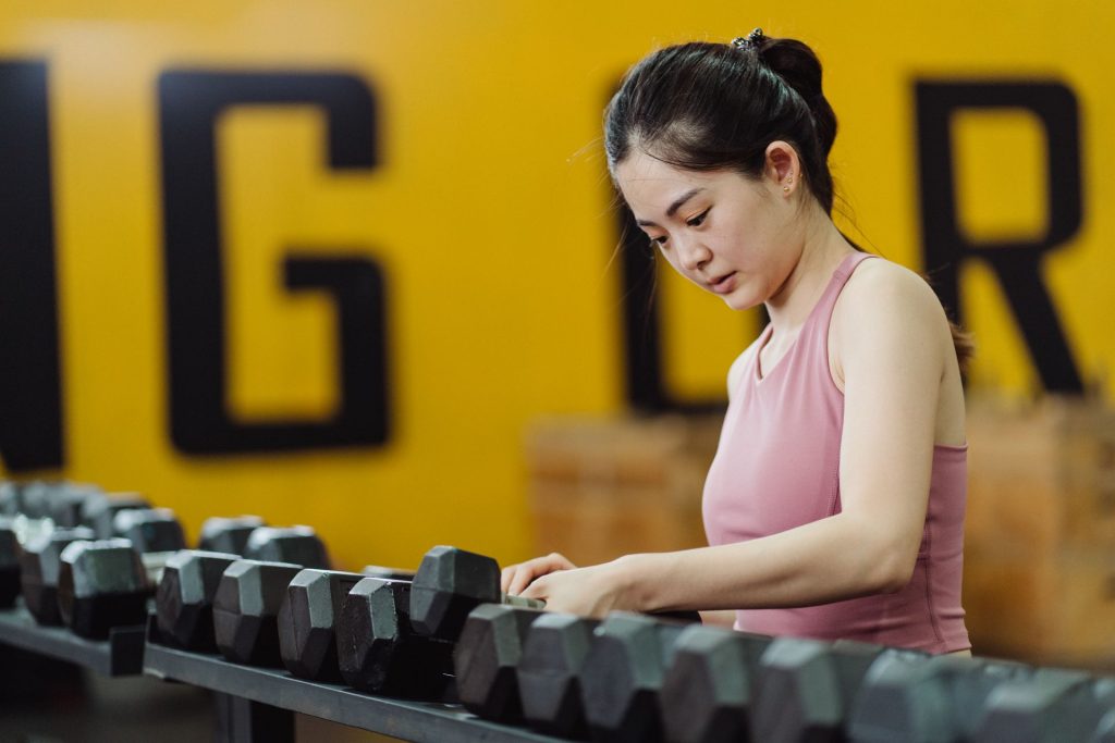 Weight Loss Gym – woman gym workout weight training