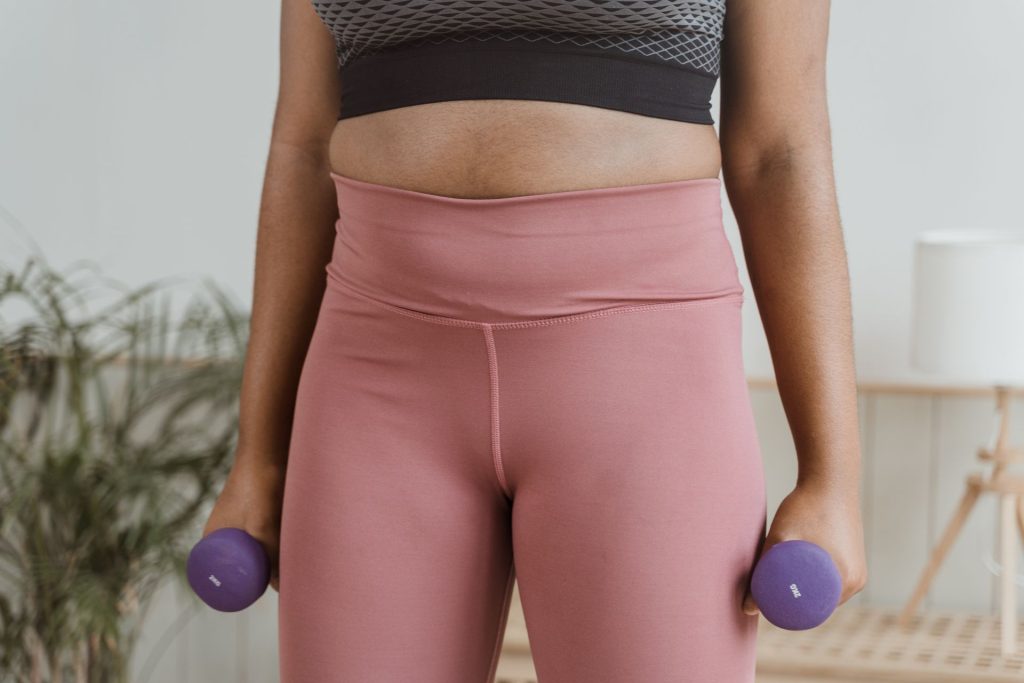 Yoga Sculpt Studio – yoga with dumbbells