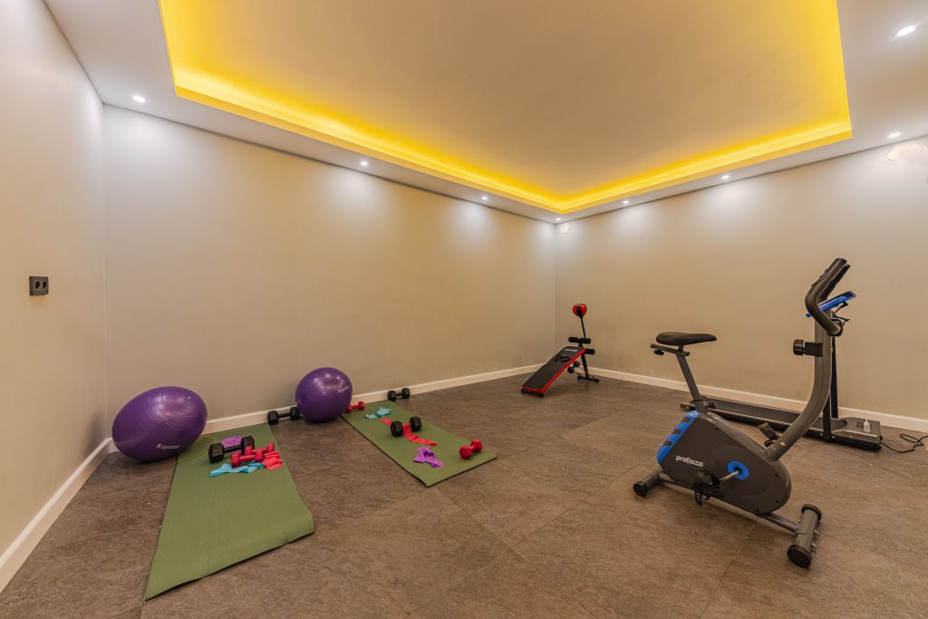 Hotel Resort Fitness Center Premium