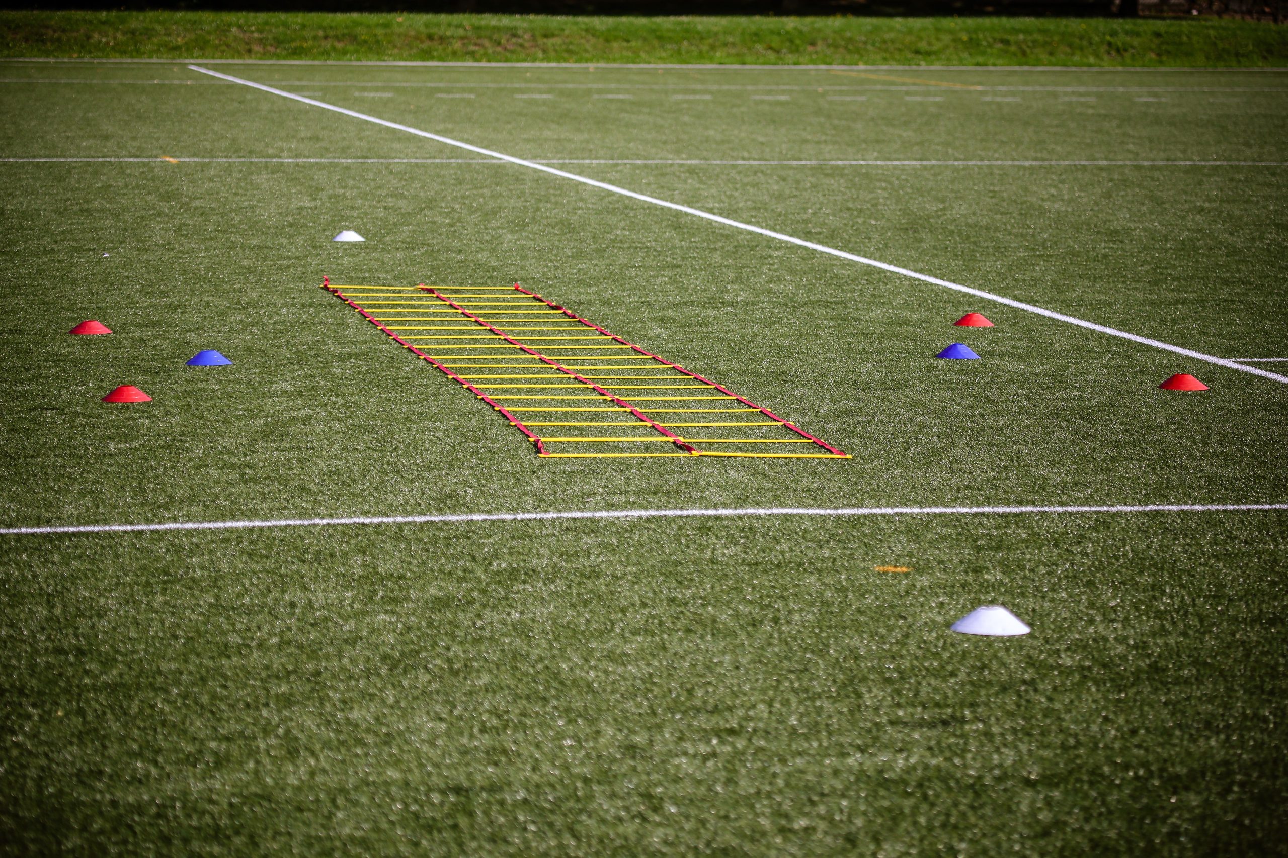 Outdoor bootcamp group fitness training 1