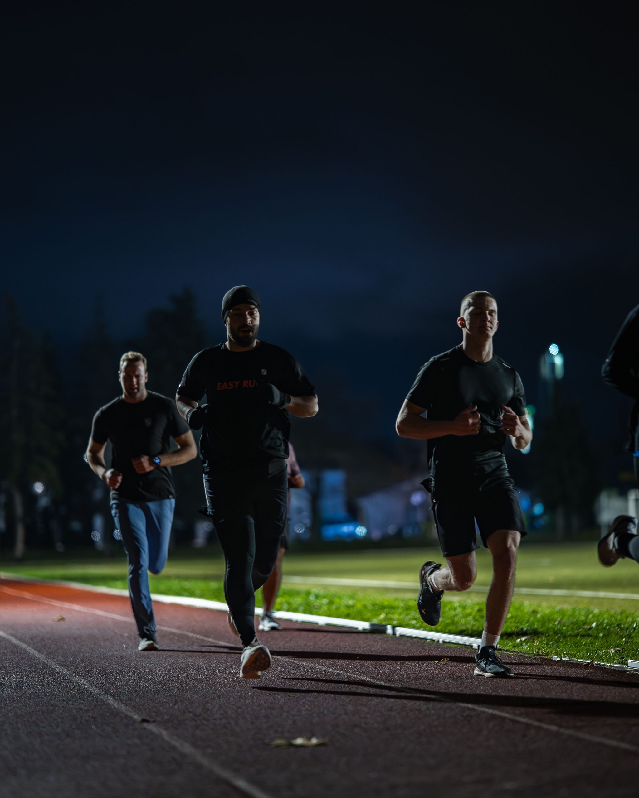 Outdoor bootcamp group fitness training 10