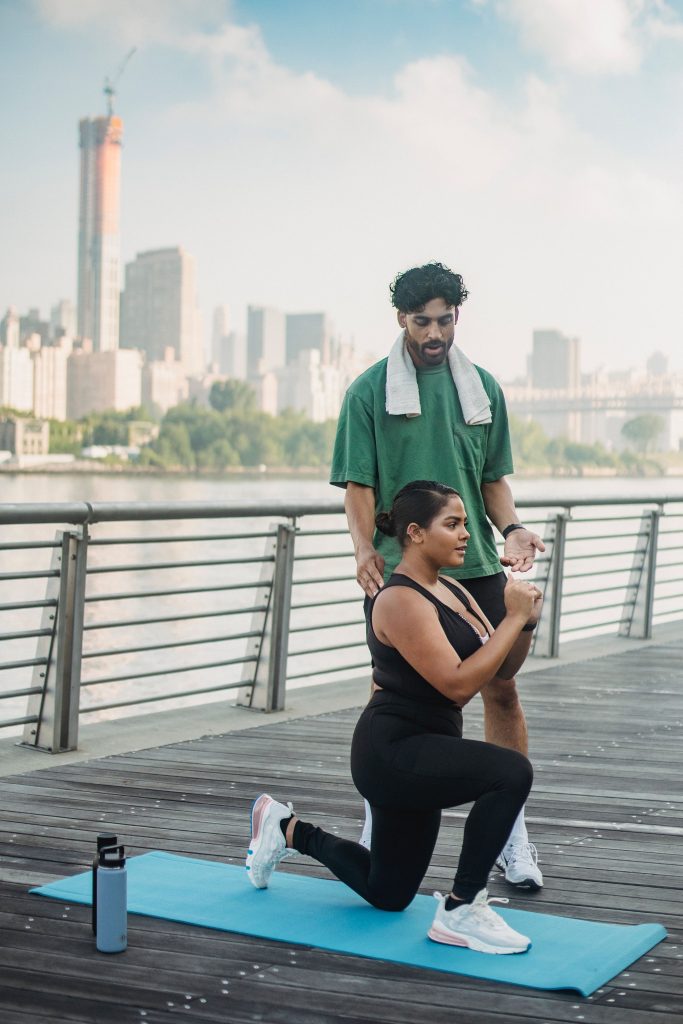 Outdoor bootcamp group fitness training 10