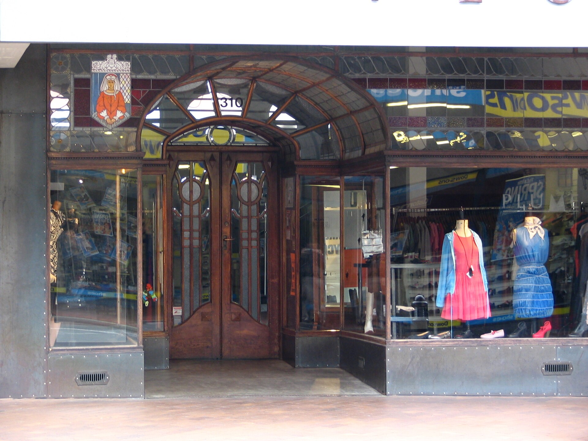 Fashion & Lifestyle