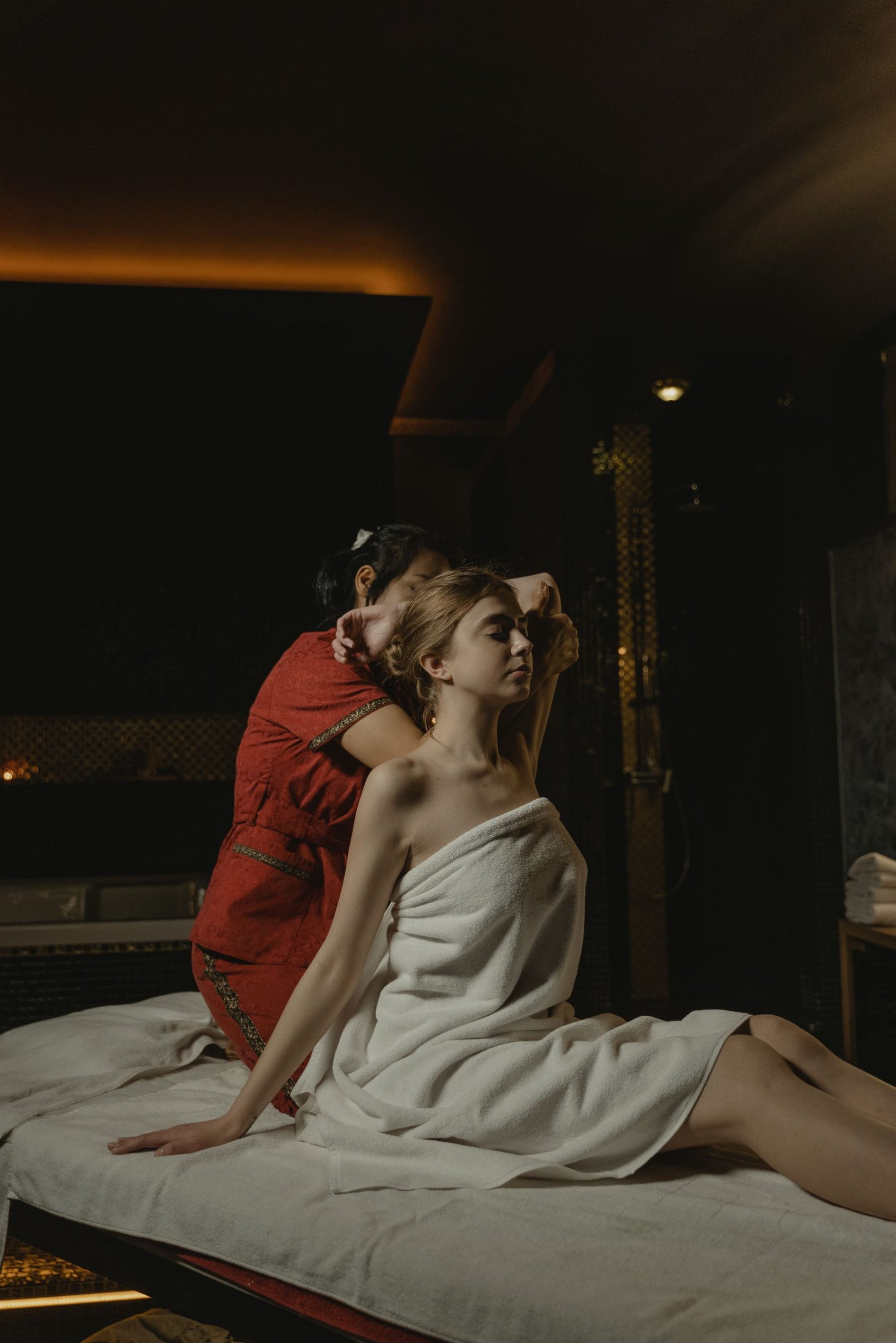 Understand the ritual, timing and expected beauty outcome before booking.
