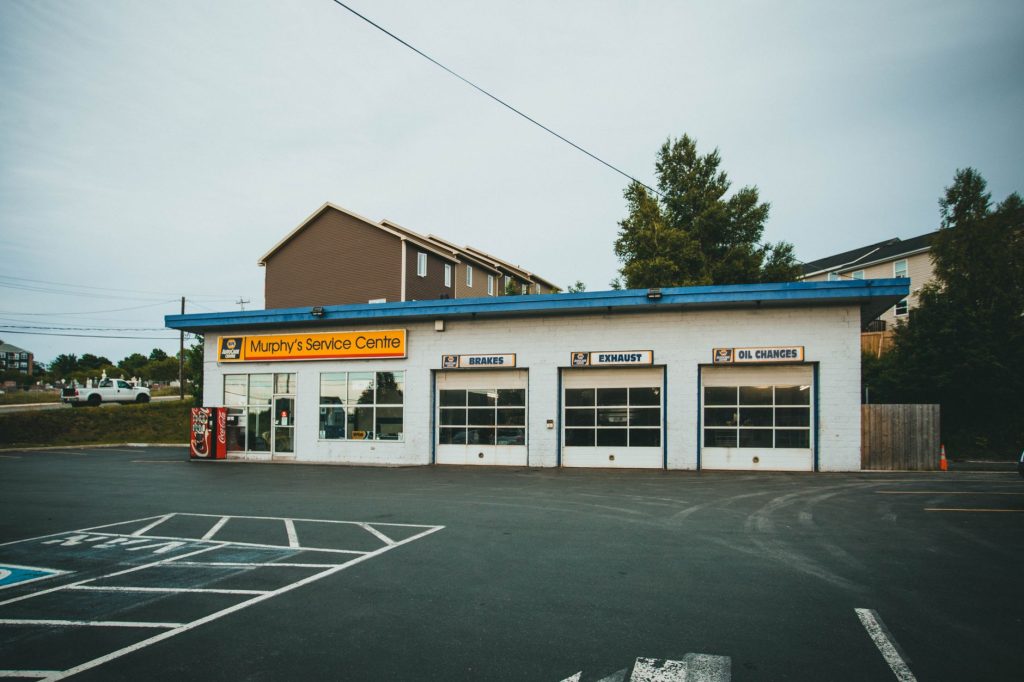 Professional Car Oil Change & Maintenance