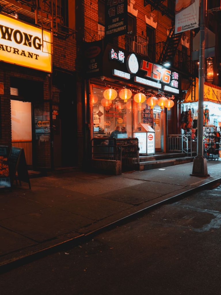 Real-world Chinese Restaurant & Online Dining