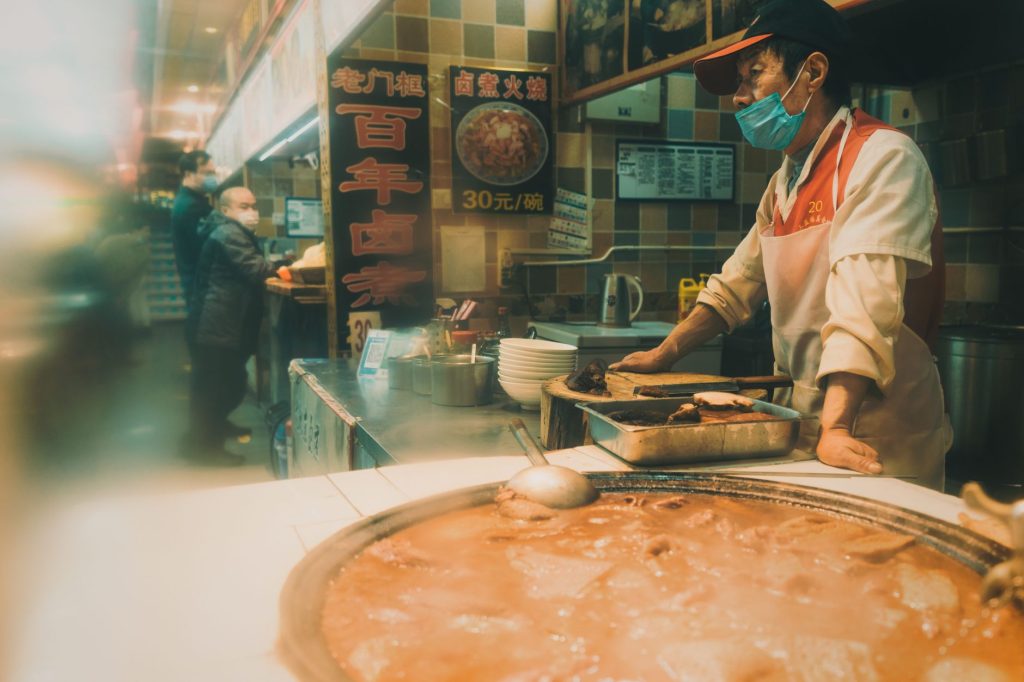 Real-world Chinese Restaurant & Online Dining