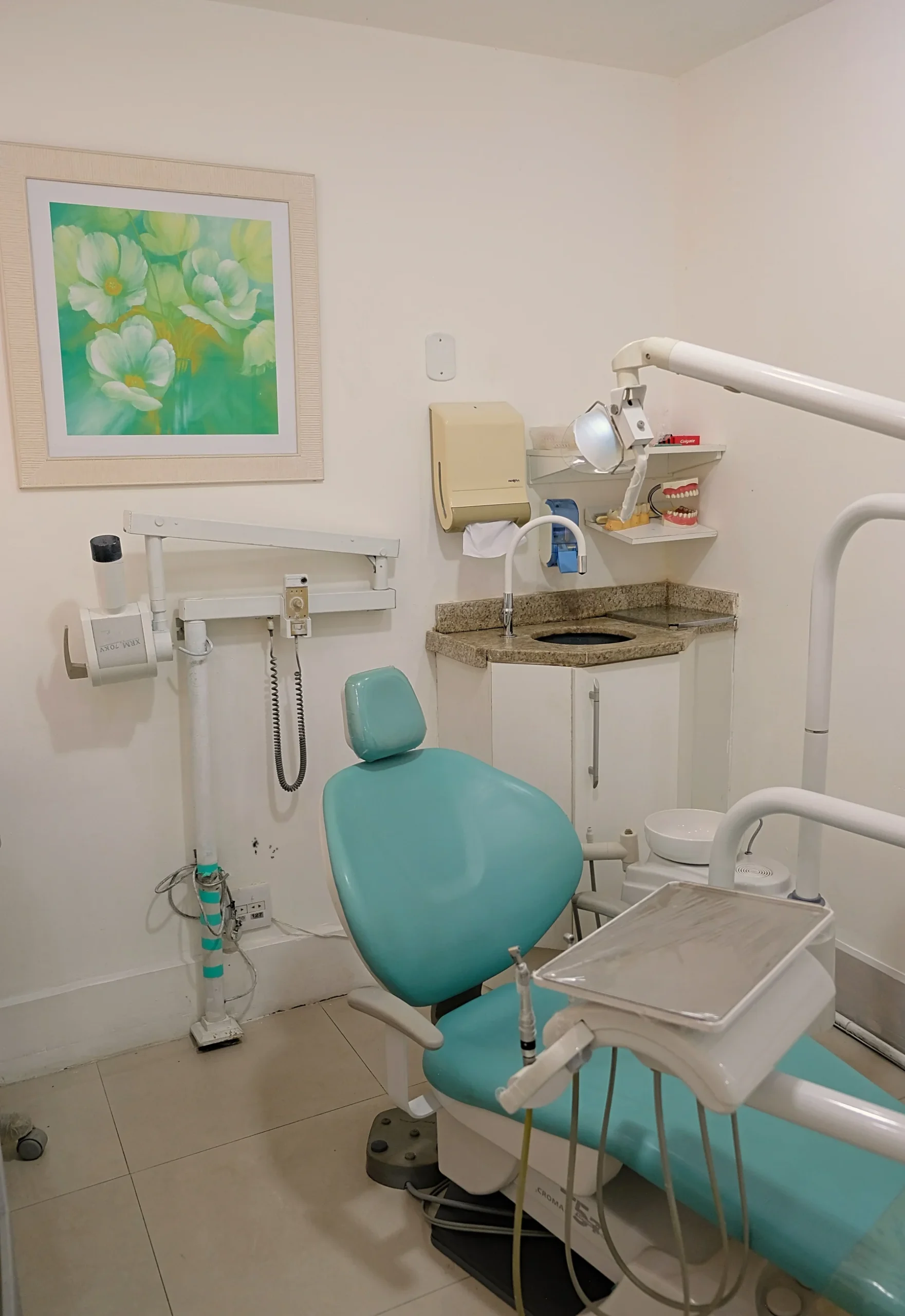 Modern Dental Clinic dental care