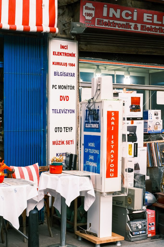 Electronics Store collection view