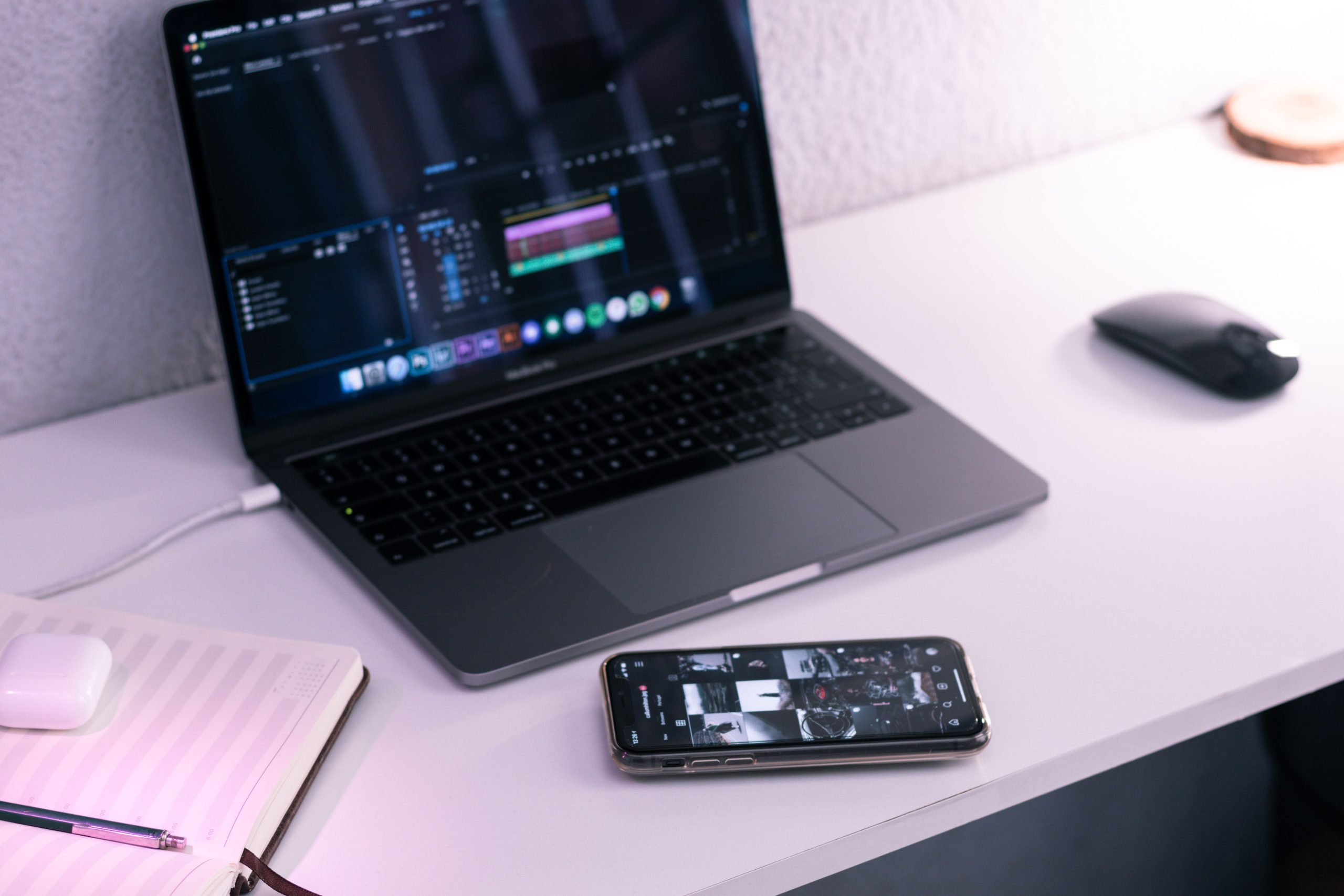 Electronics and gadget store