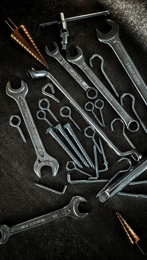 Hardware & Tools Store
