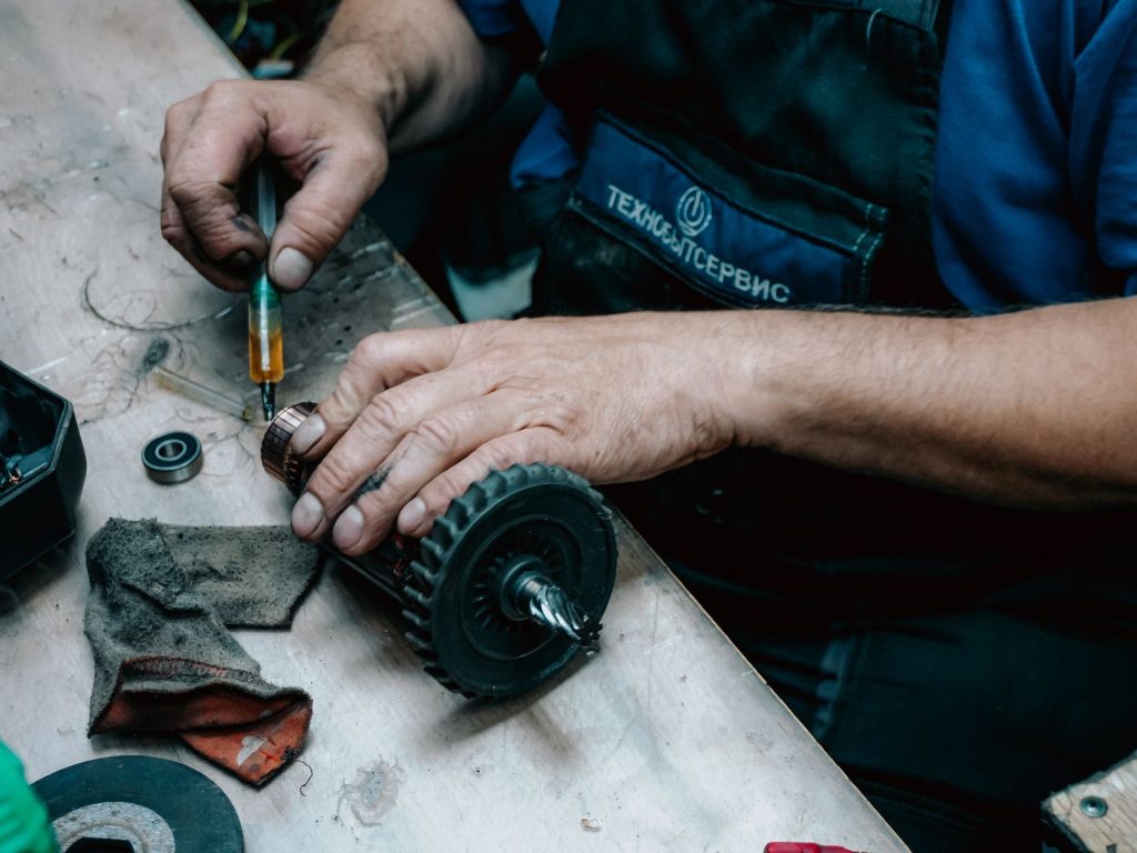 Hardware & Tools Store