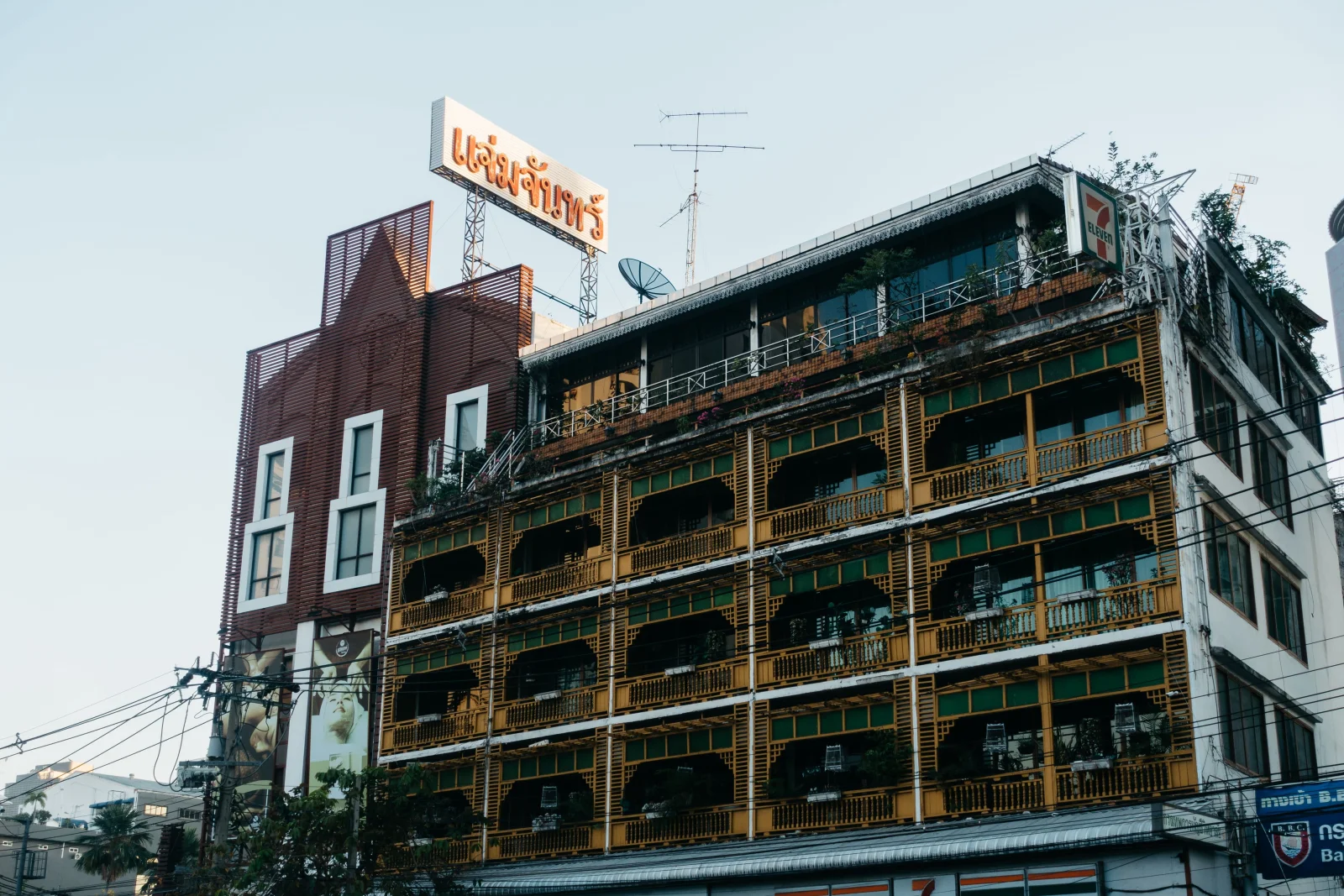 Nexolume Hotel slider-23