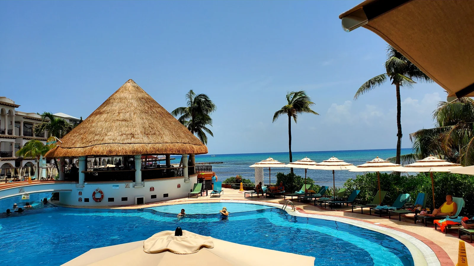 Nexolume Hotel & Resort