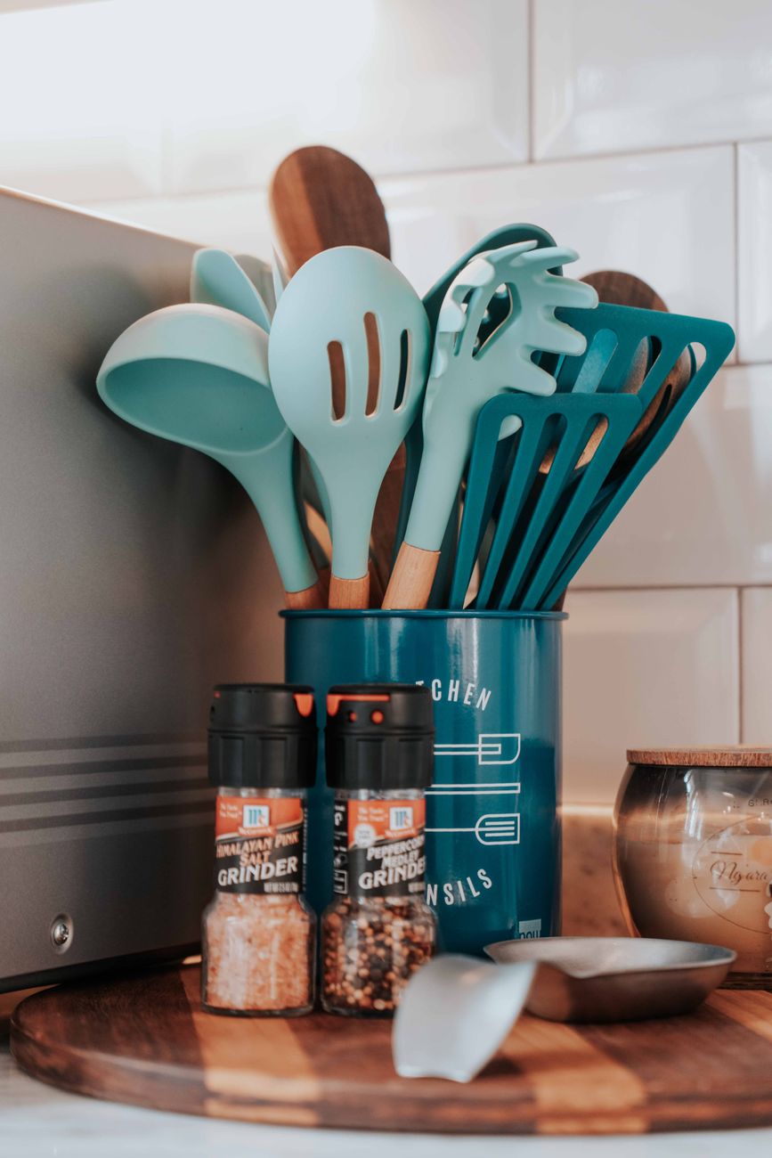 Kitchen Utensils & Cookware
