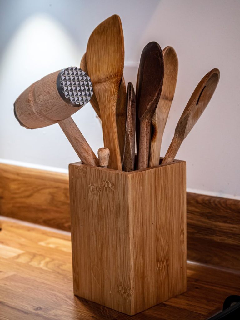 Kitchen Utensils & Cookware
