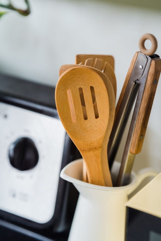 Kitchen Utensils & Cookware