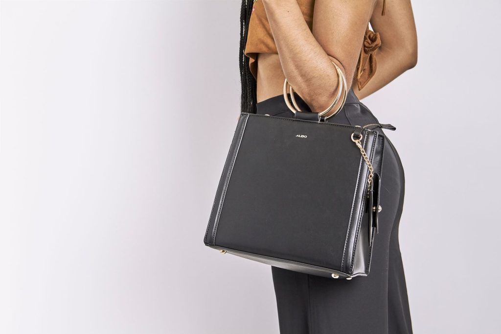Professional Ladies Bags & Handbags Store