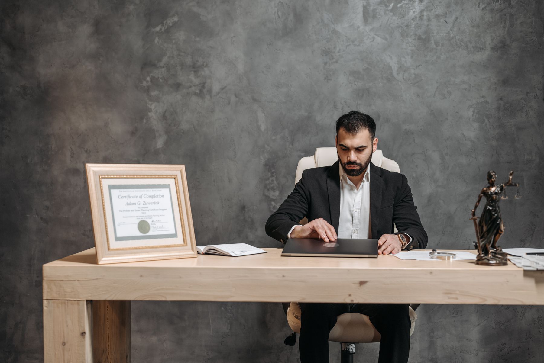 Nexolume Lawyer & Attorney