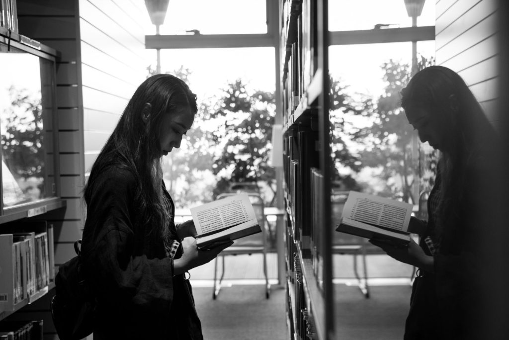 Premium Library & Reading Center