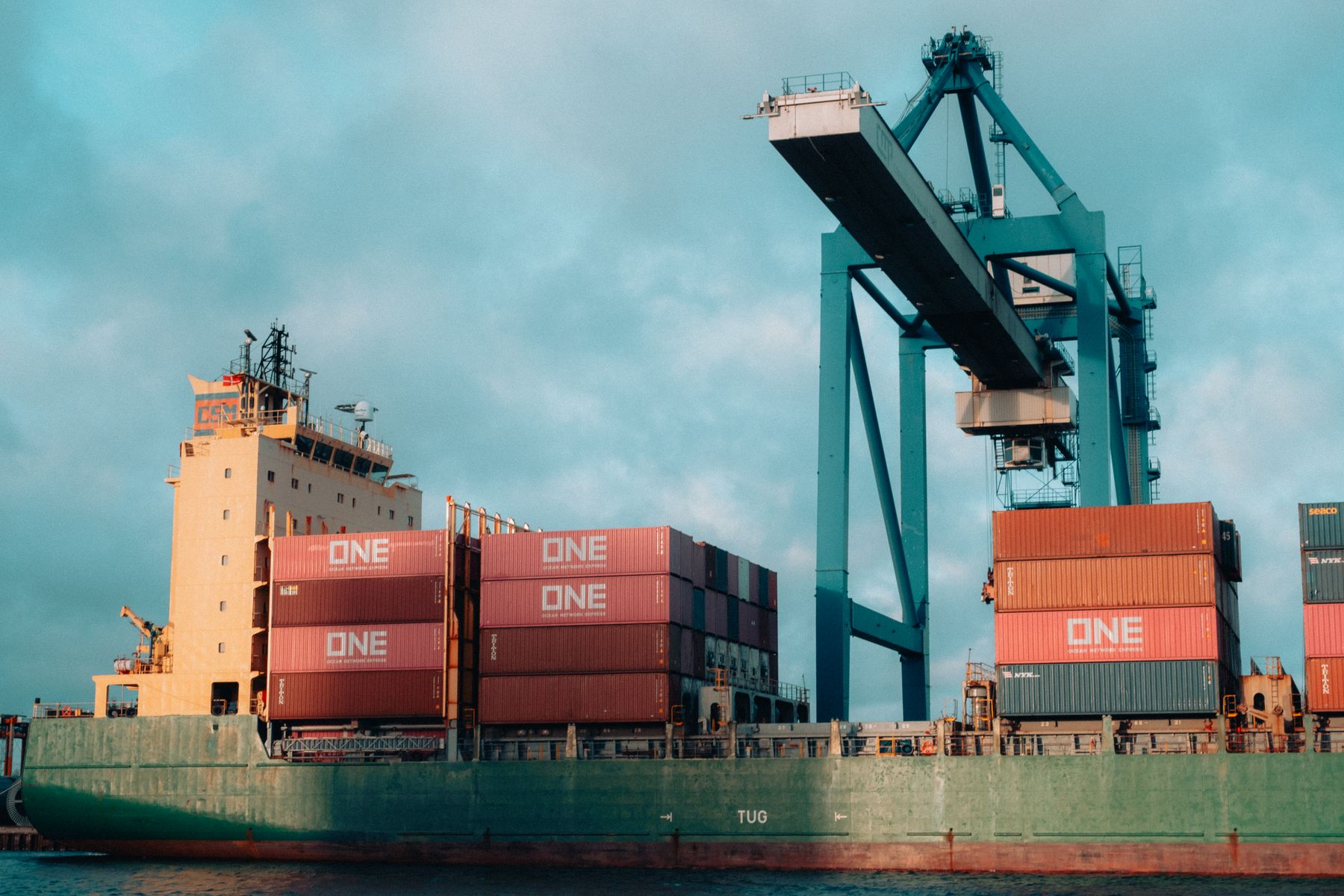 Port-to-door coordination