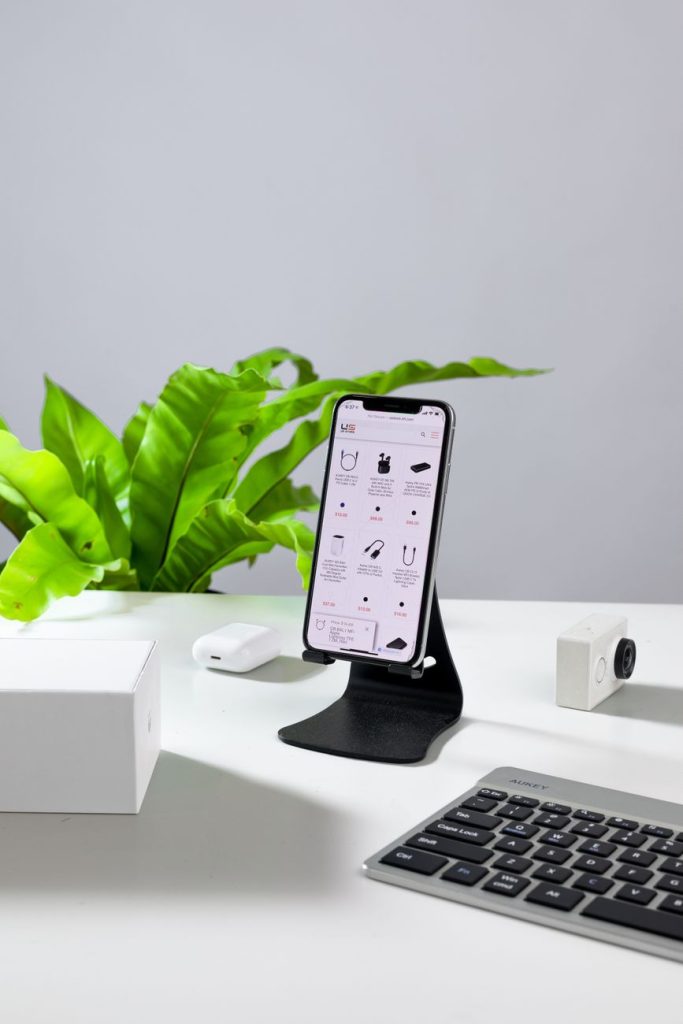 Real-world Mobile Accessories Store