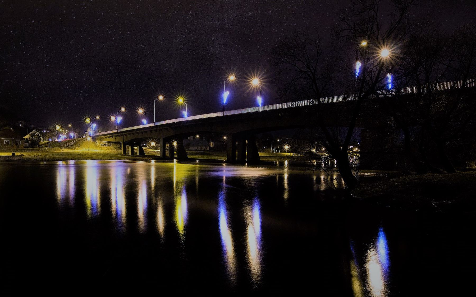 Secondary editorial image