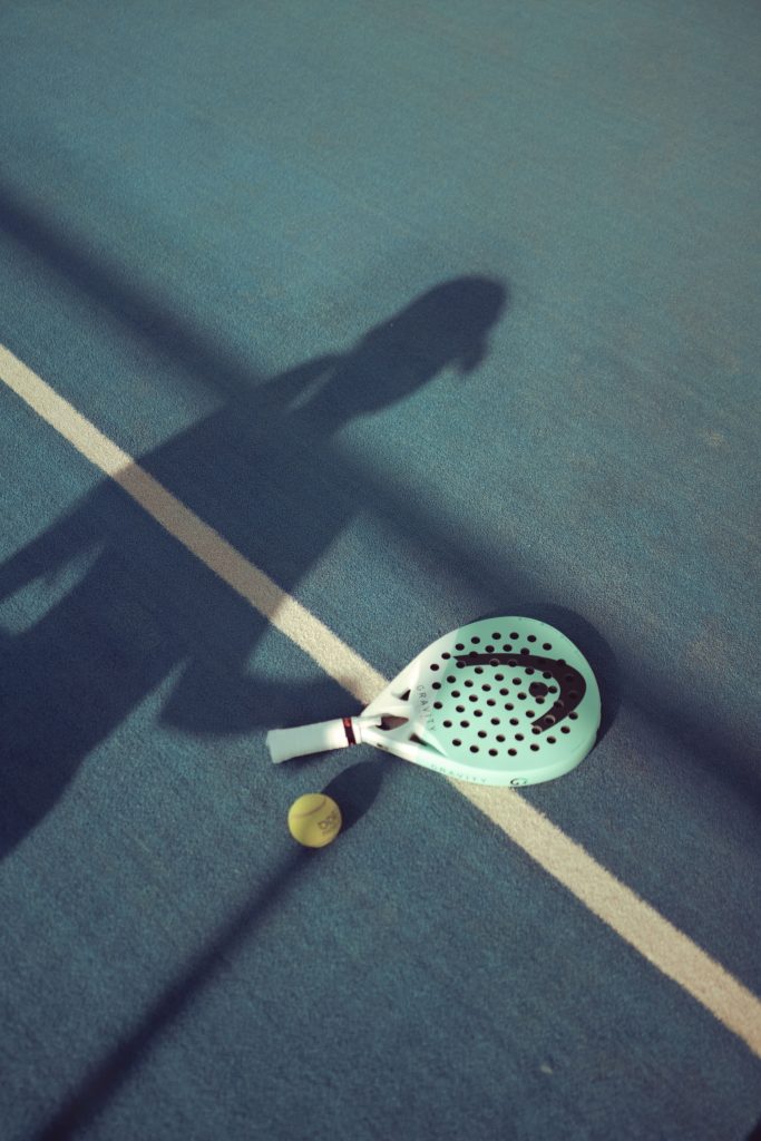 Padel team huddle