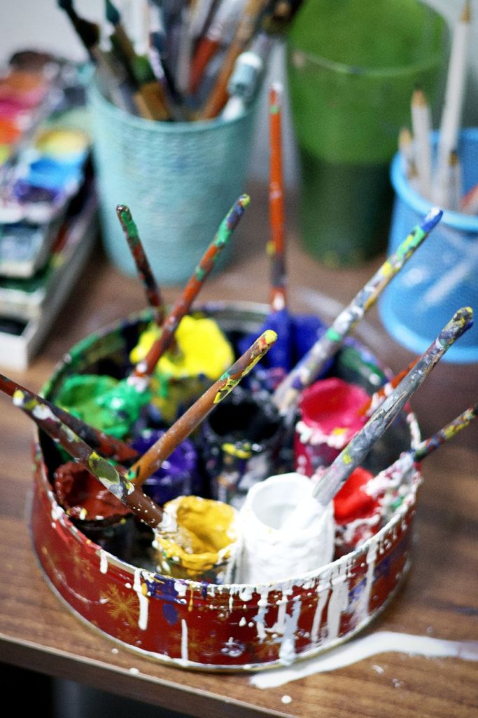Paints & Decorating Store